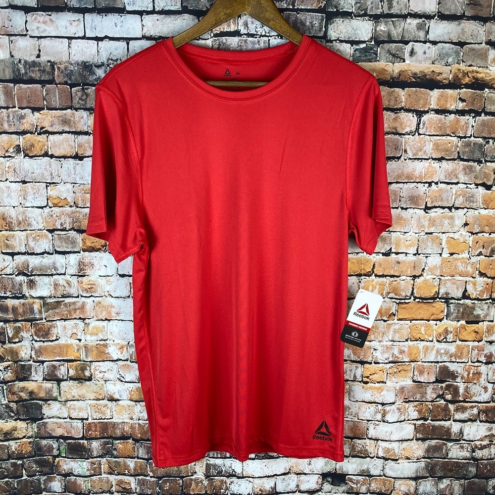 (NWT) Reebok Red Short Sleeve Tee